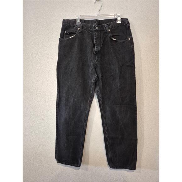 Wrangler Men's Size 36x32 Relaxed Fit Straight Leg Denim Jeans Washed Black - Picture 1 of 6